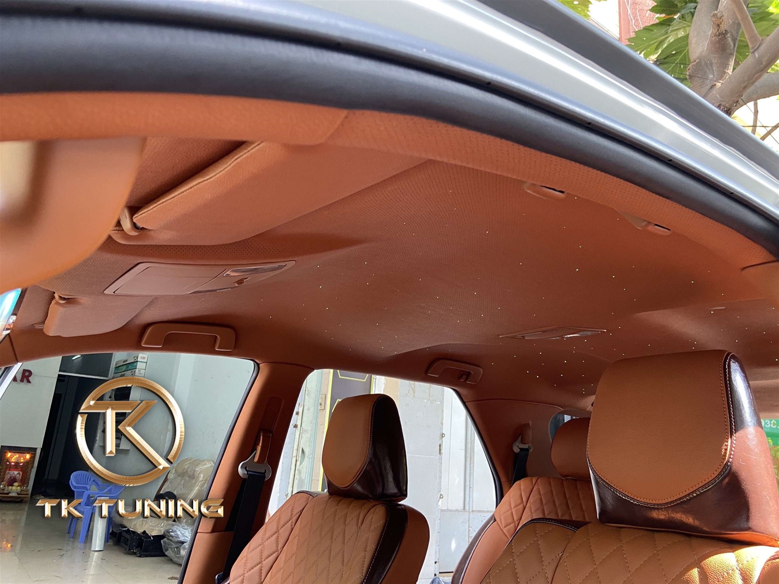 Dán Trần Da Cho Xe Toyota Innova Tại Tphcm